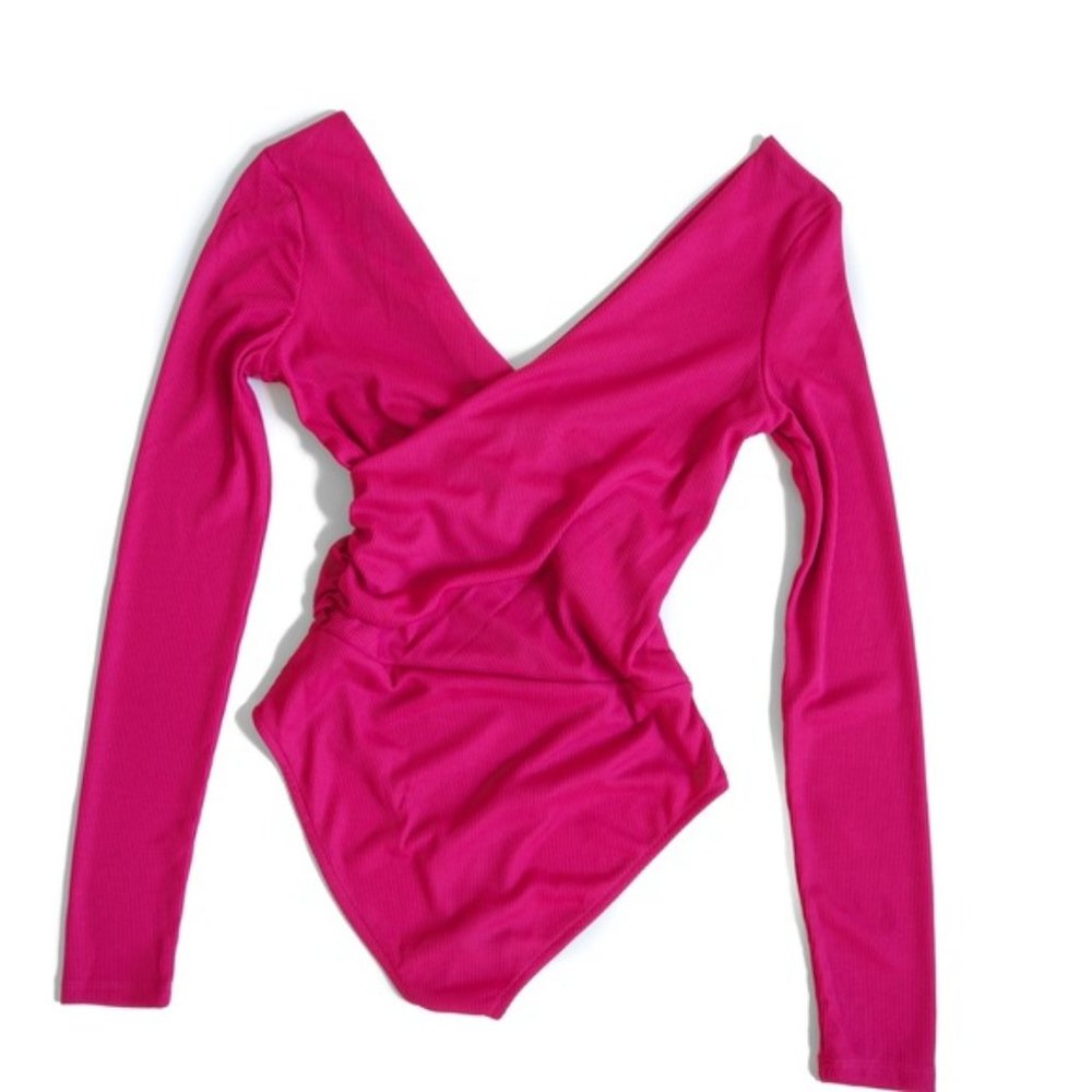 TOPSHOP Ribbed Surplice Bodysuit - Picture 3 of 4